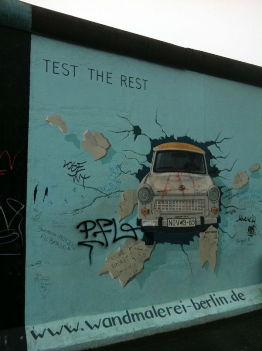 East Side Gallery Trabant