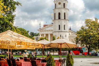 Vilnius, de hoofdstad van Litouwen, heeft alles te bieden voor een leuke citytrip [themify_button style="yellow" link="http://www.terraincognita.lt/en/ " target="_blank" ]Meer informatie[/themify_button]